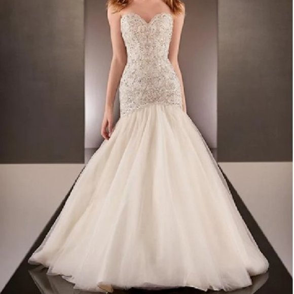 Wedding Dress - Picture 1 of 2